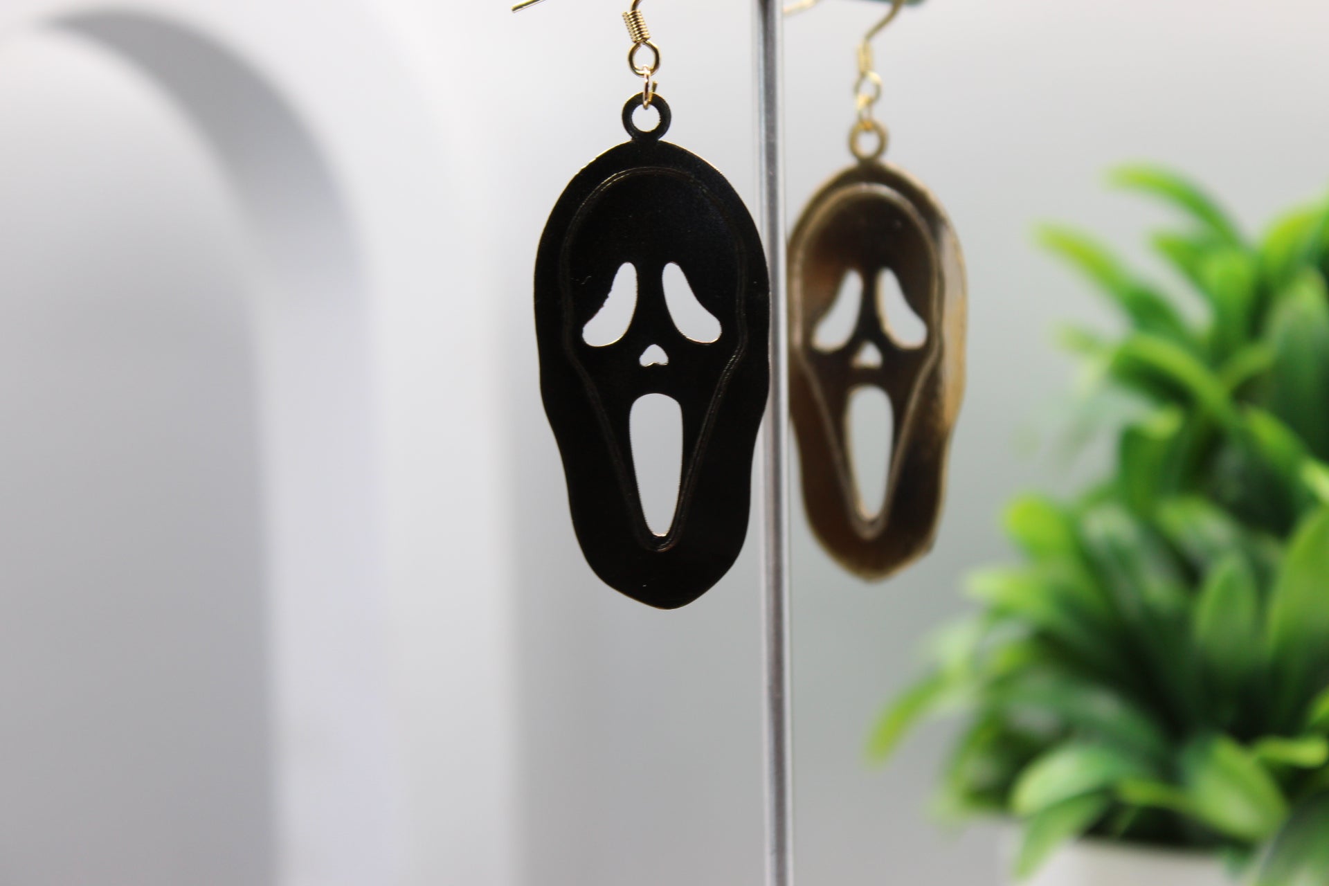 Screamer Earrings